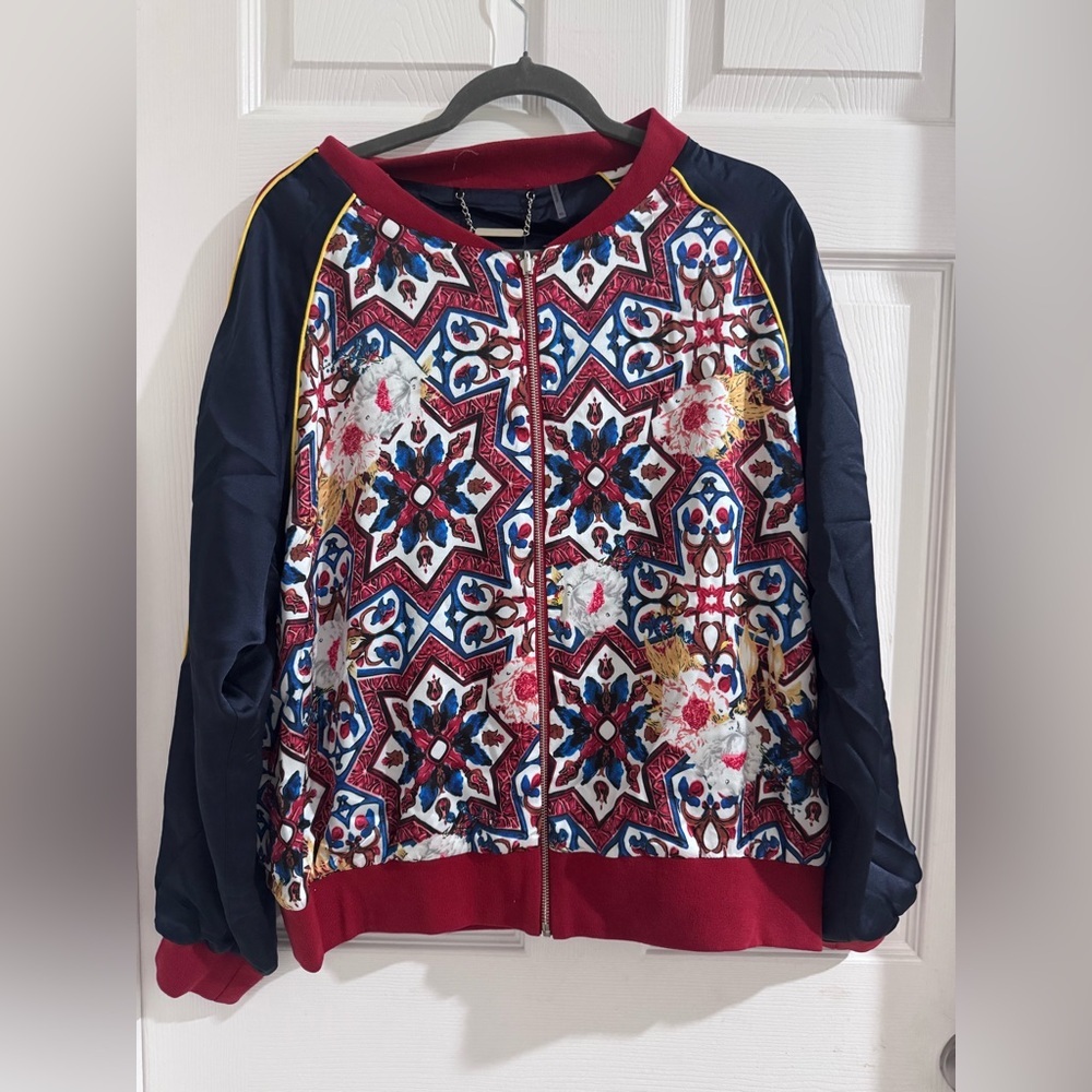 Dolce Cabo Satin Bomber Jacket Red Navy Size XL NWT reversible